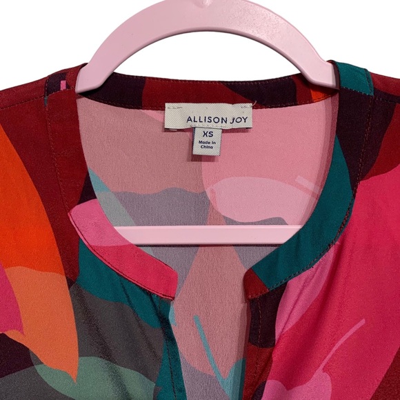 ALLISON JOY RED GRAPHIC PRINT LONG SLEEVE FRONT BUTTON CLOSURE CLASSIC BLOUSE - Picture 10 of 15